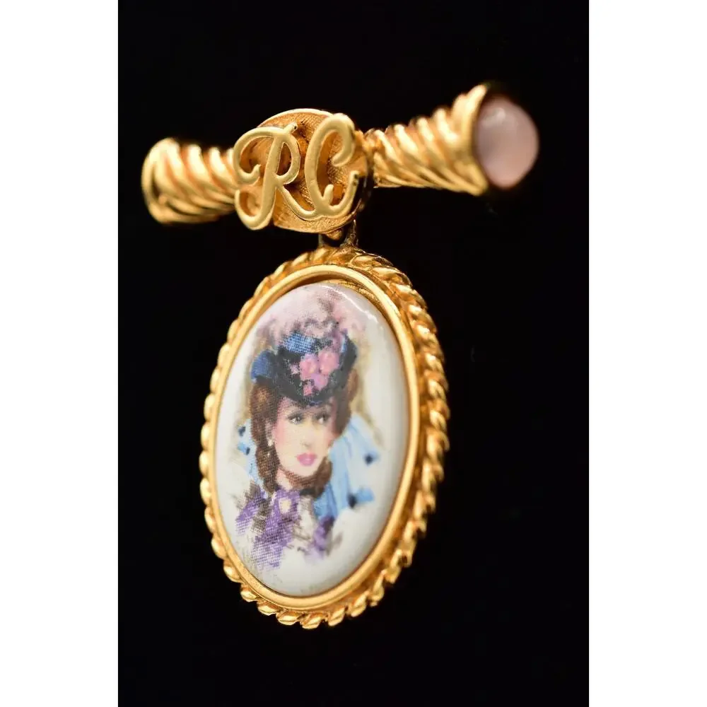 Avon Vintage Cameo President's Club Pin Brooch Pink Cabochon 1996-97 Signed 9B